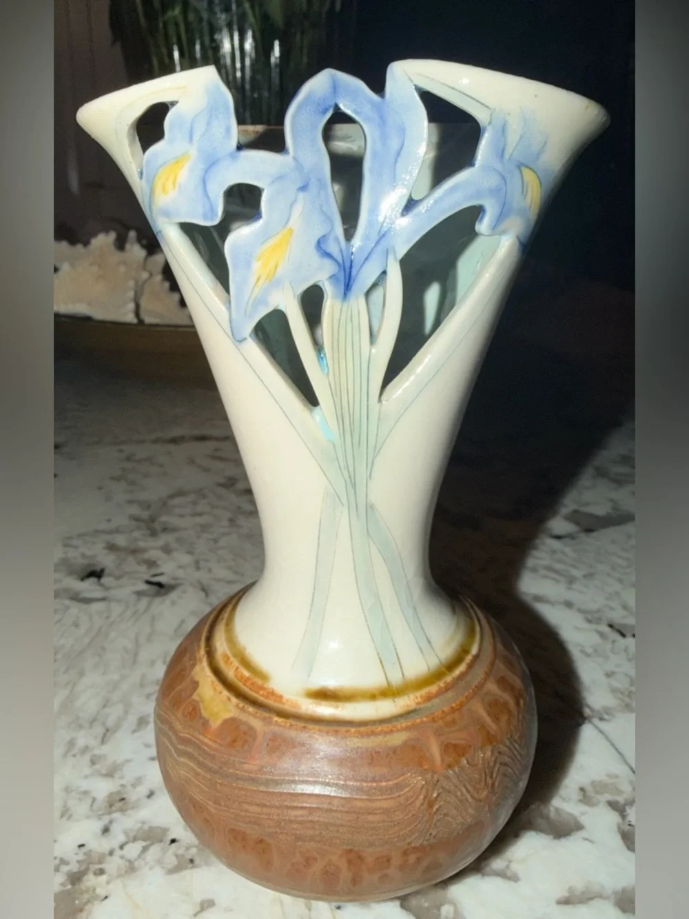 Vintage Robert Finn Art Pottery - Cutout Iris Vase - Crystalline Interior - 5.5